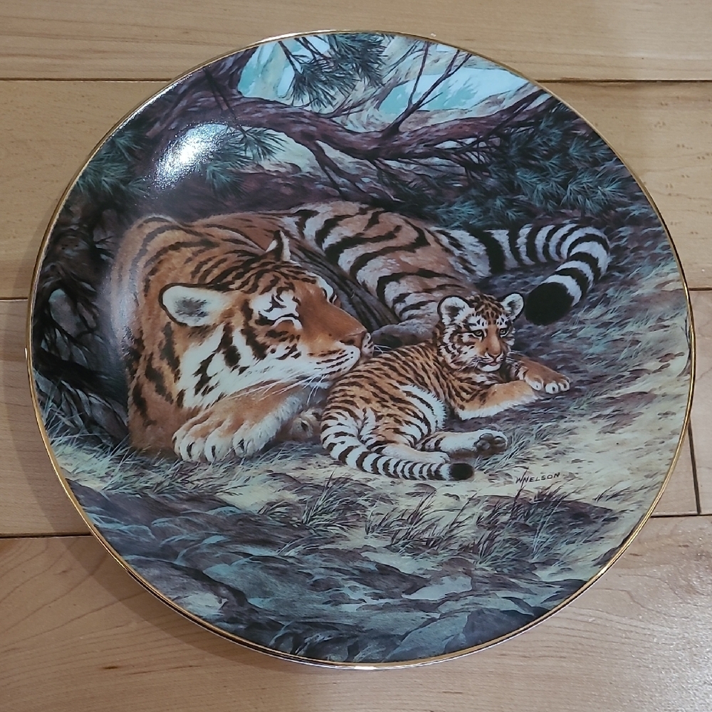"The Siberian Tiger" Decorative Plate by Will Nelson